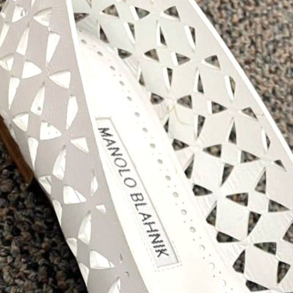 ~ Manolo Blahnik 37 Gelista Leather Ballet Flats Perforated Authentic 6.5-7
